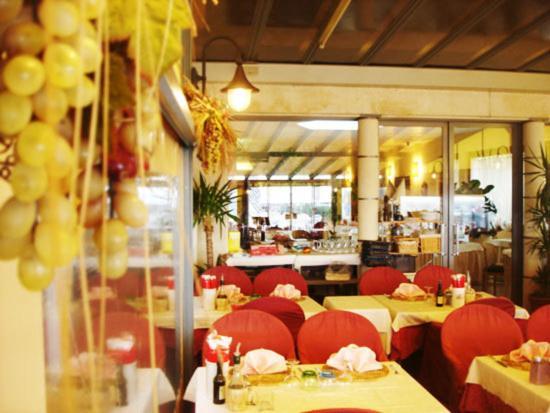 Hotel Ristorante Miralago การ์ดา ภายนอก รูปภาพ
